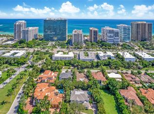 52 Camden Dr, Bal Harbour, FL 33154