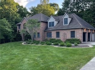 1751 Innisbrook Ln, Zanesville, OH 43701