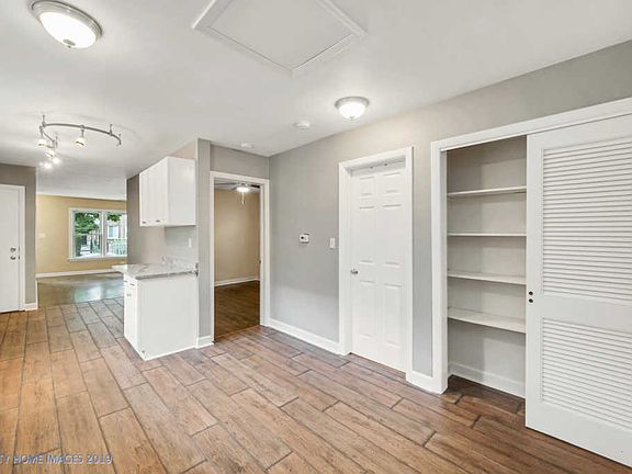 3rd image of 1357 N Lawndale Ave