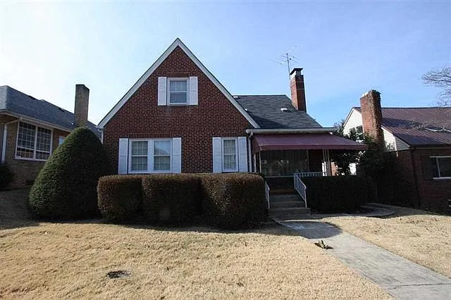 55 Fairfax Dr photo 1