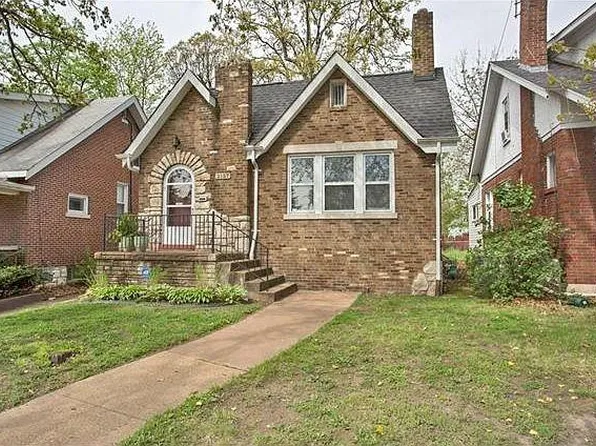 2157 McCausland Ave, Saint Louis, MO 63143