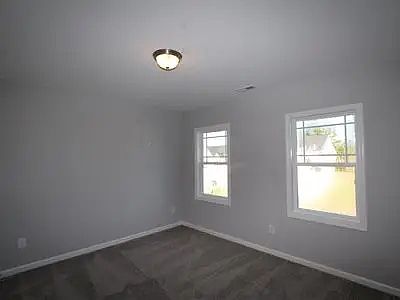 3rd image of 117 N Kramer Path