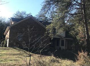 7601 Deer Run Rd, Henryville, IN 47126