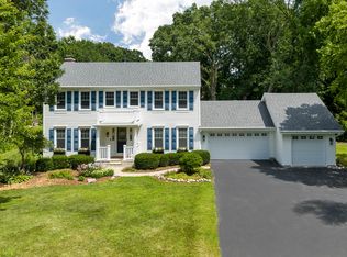 1768 White Fence Ln, Libertyville, IL 60048