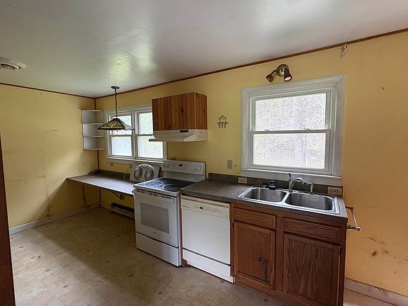 5th image of 159 Bear Hill Road