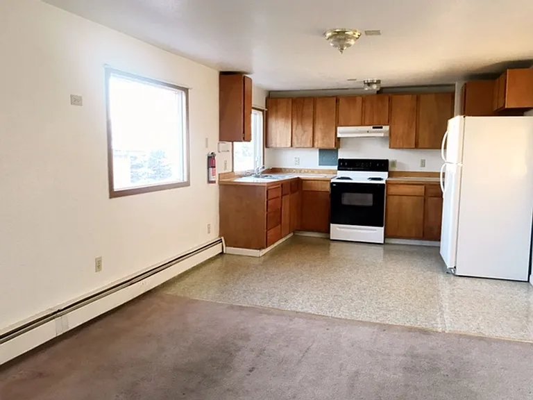 1335 Hyder St — Photo 119