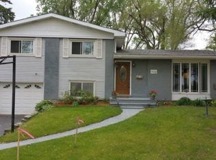 603 Lilac Way, Lombard, IL 60148