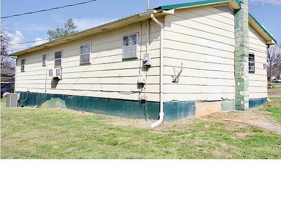 2nd image of 105 Patton St