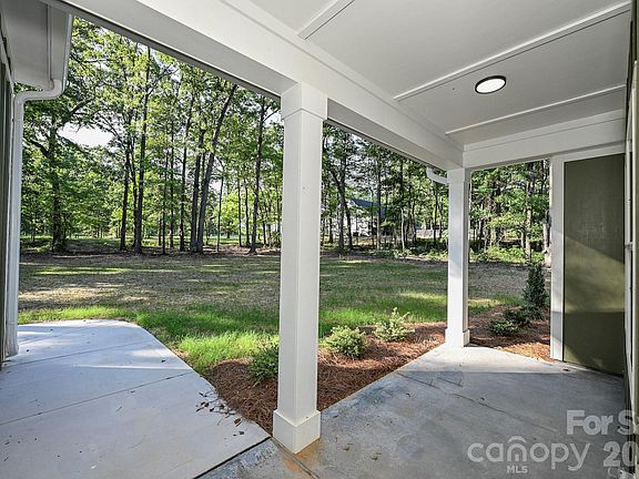 4th image of 1818 New Salem Rd