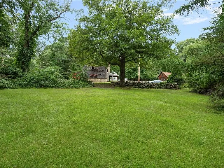 1515 South Rd — Photo 28