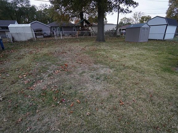 4th image of 2901 Fortune Dr