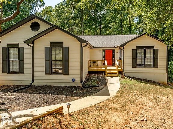 3rd image of 2074 Arbor Forest Dr SW