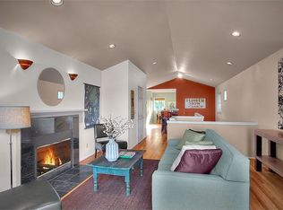 402 26th Ave E, Seattle, WA 98112