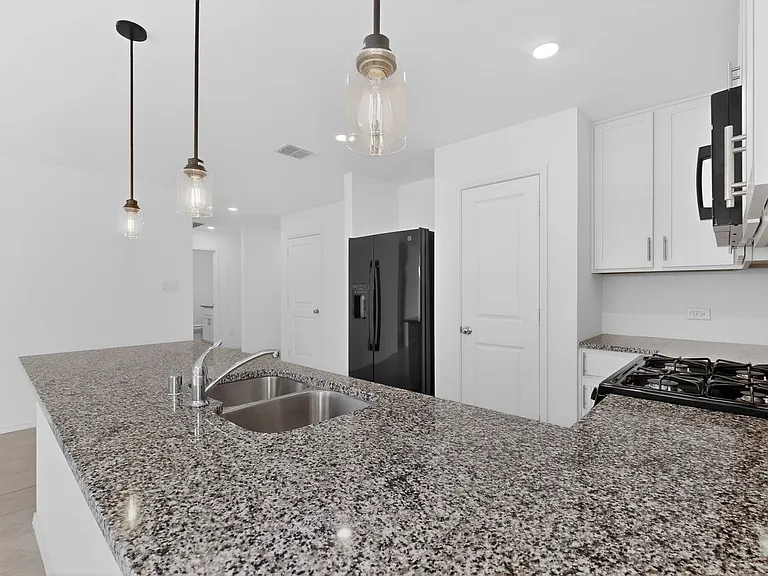 1430 Everett Gardens Way — Photo 14