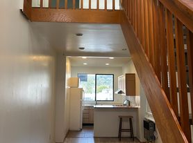 1811 2nd St, San Rafael, CA