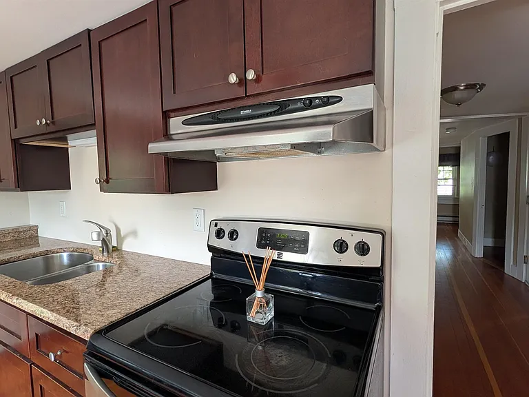 270 Richards Ave #4 — Photo 11