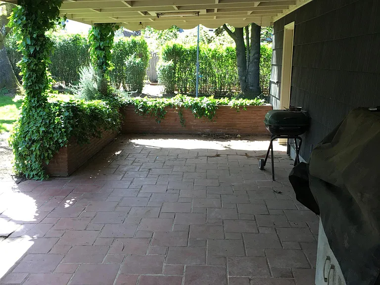 3203 SE 74th Ave — Photo 3