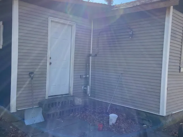 96 Academy St, Kerhonkson, NY 12446