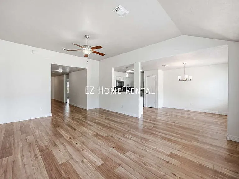 2619 Dylans Crossing Dr — Photo 4