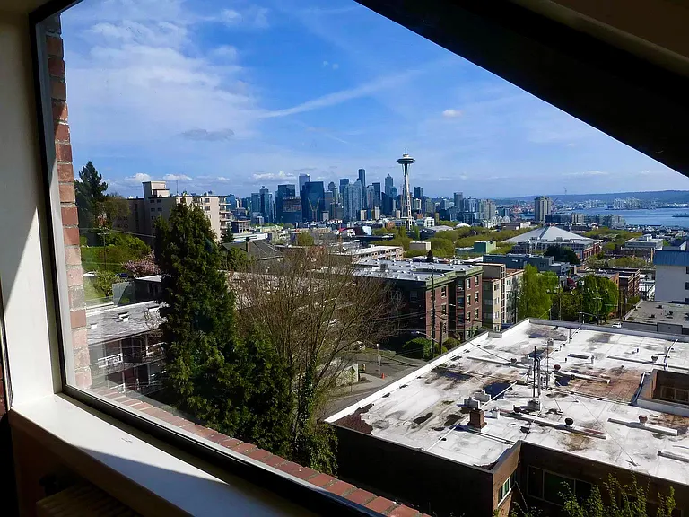 1 W Highland Dr #11 — Photo 8