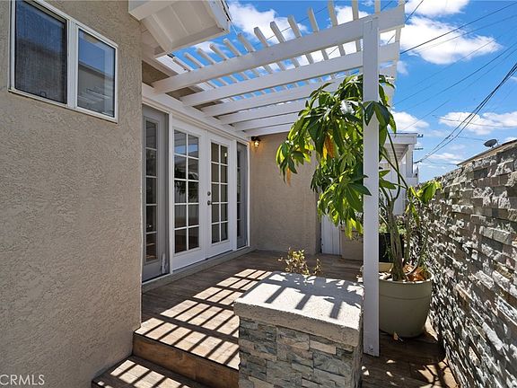 5th image of 2020 E 14th St