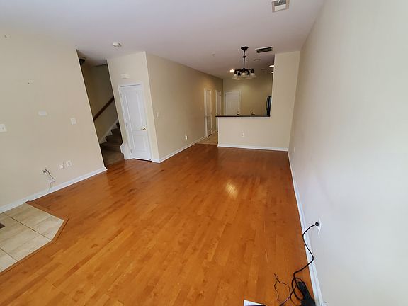 3rd image of 22709 Settlers Trail Ter