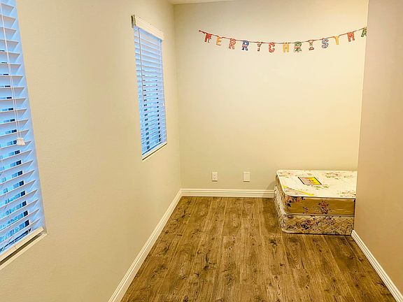4th image of 412 Pomelo Ave APT A