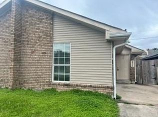 3614 Jupiter Dr, Chalmette, LA 70043