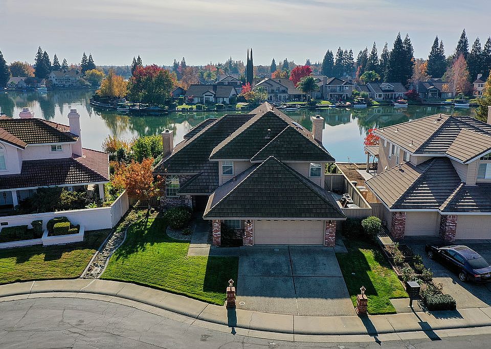 2nd image of 5924 Whalers Cove Ct