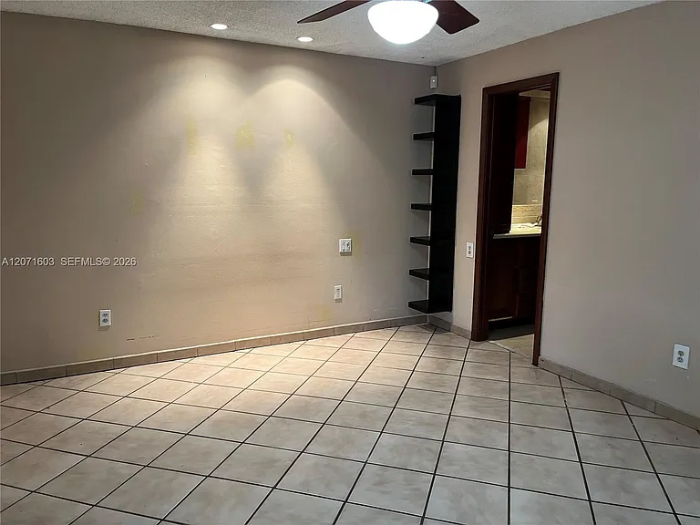 12713 SW 70th Ln — Photo 5