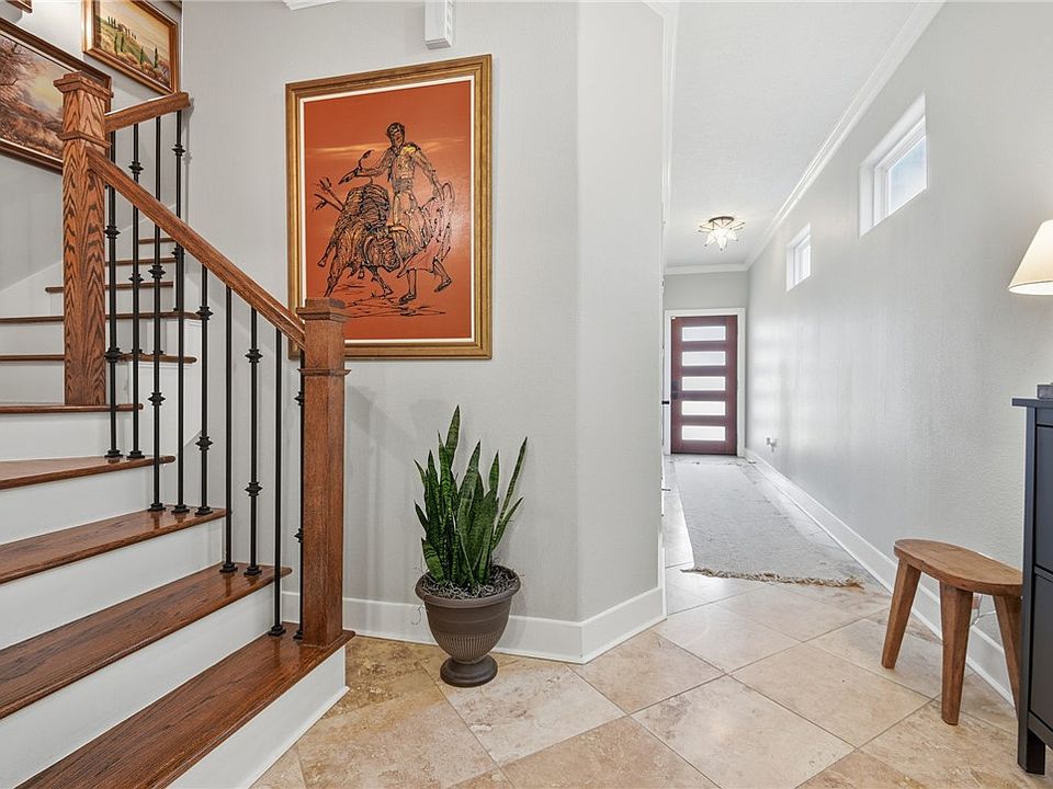 1st image of 410 N Peach Street