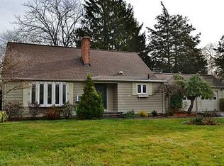 78 Middle Hwy, Barrington, RI 02806