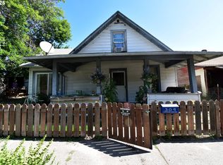309 W 7th St, The Dalles, OR