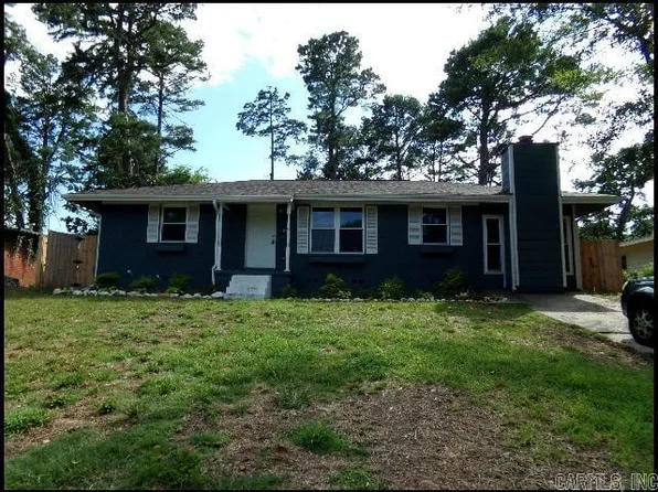 11 Rosemont Dr, Little Rock, AR 72204