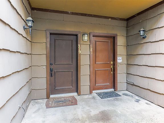 3rd image of 11711 Memorial Dr APT 379