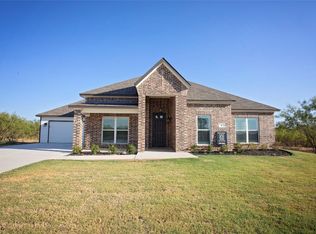 60 Water Ridge Dr, Graford, TX 76449