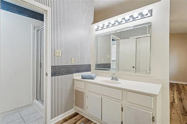 408 Cardinal Dr — Photo 10