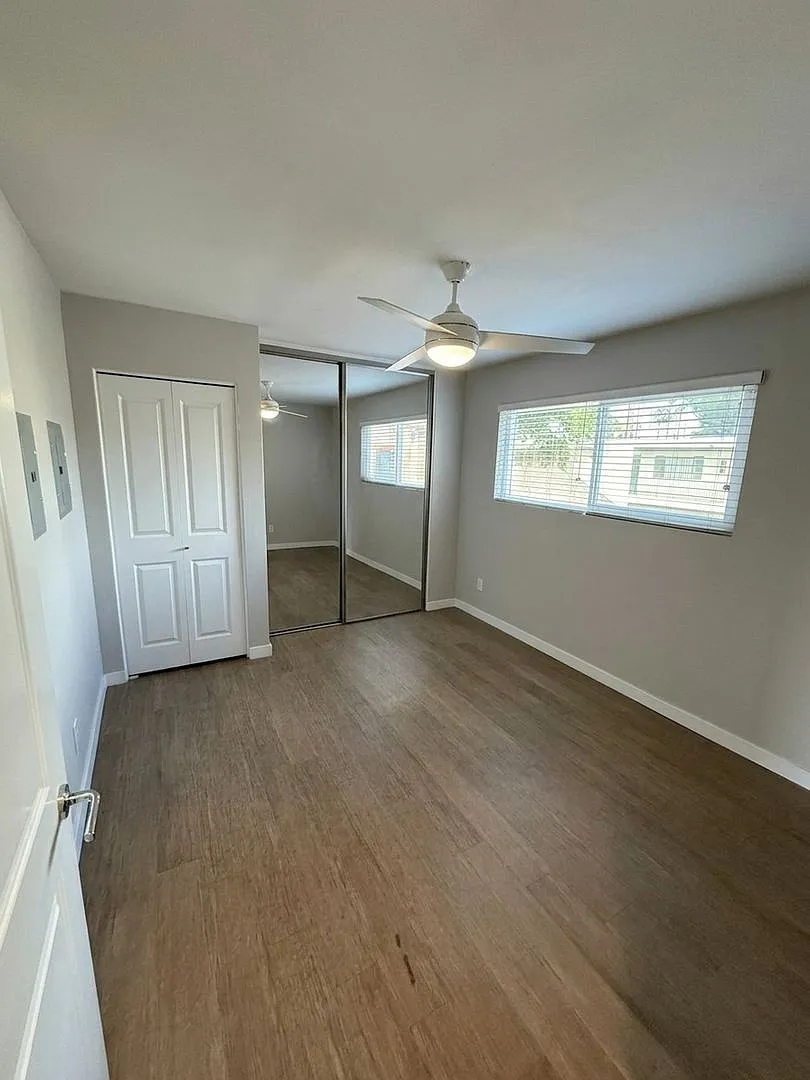 4453 North Ave — Photo 3