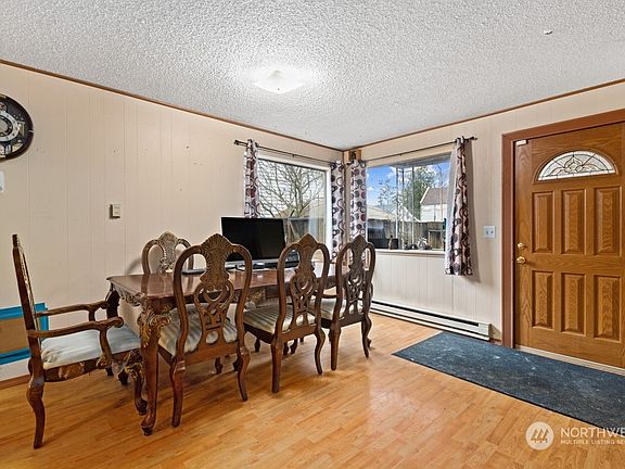 5th image of 5640 Yakima Avenue
