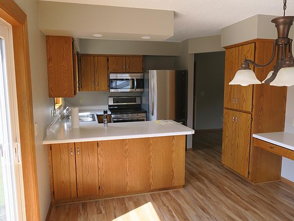 2nd image of 839 36th Ave N