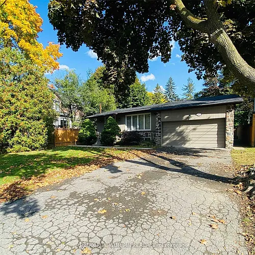 15 Whitelock Cres Photo 1