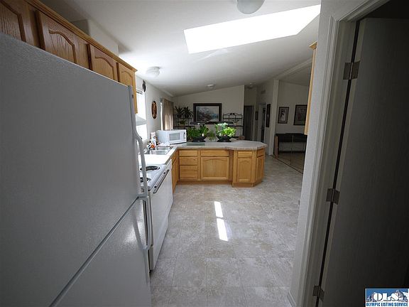 3rd image of 62 Manzanita Dr