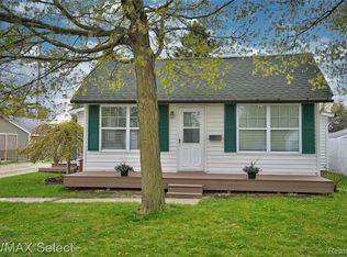 8059 Maple St, Swartz Creek, MI 48473