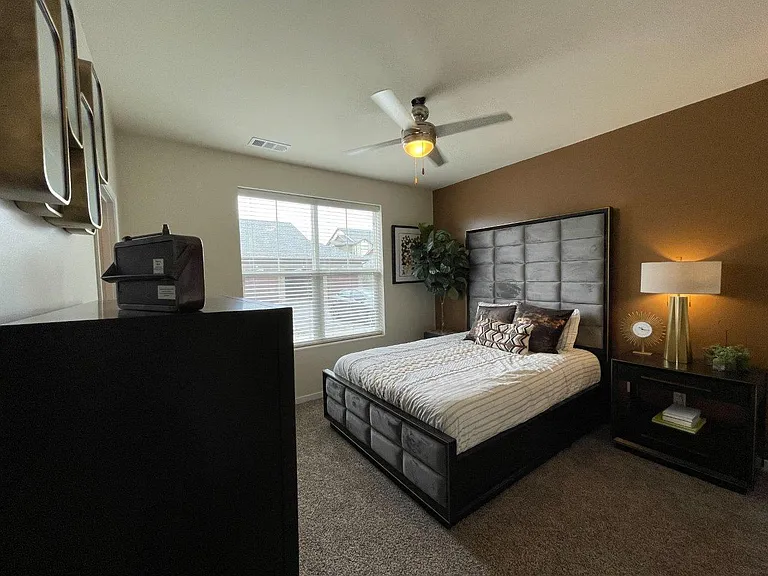 North Gate Apartments — Photo 8