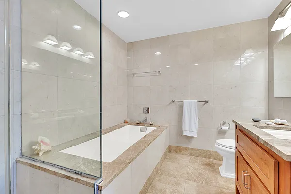 Rented by Compass | media 21