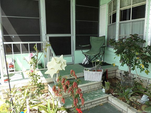 ENTRANCE TO FLA ROOM