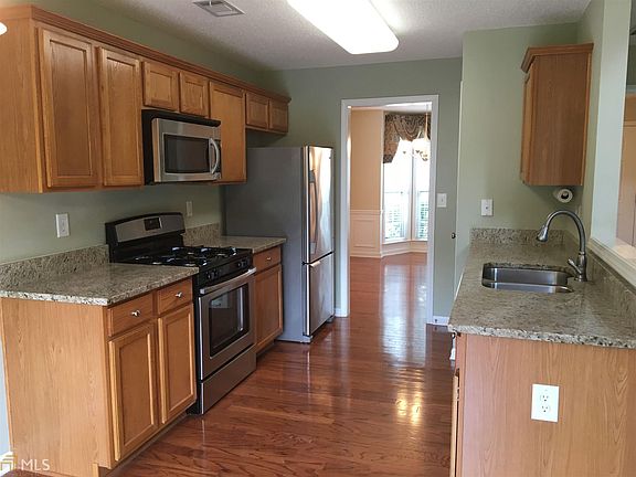 5th image of 719 Purslane Way