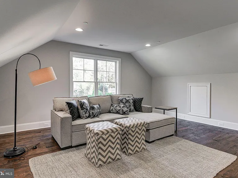 5700 Tanglewood Dr — Photo 25