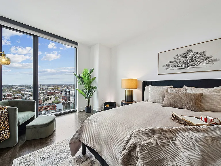 333 Water Bedroom