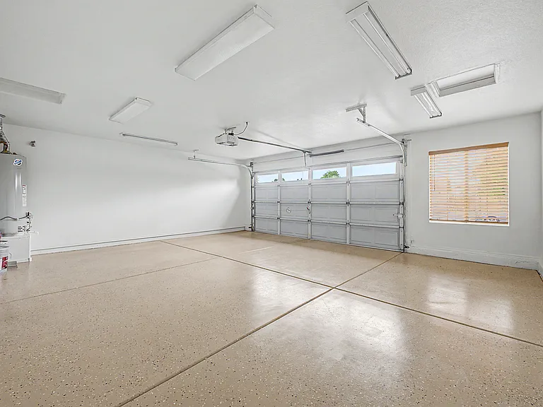 7660 E Dover St — Photo 29